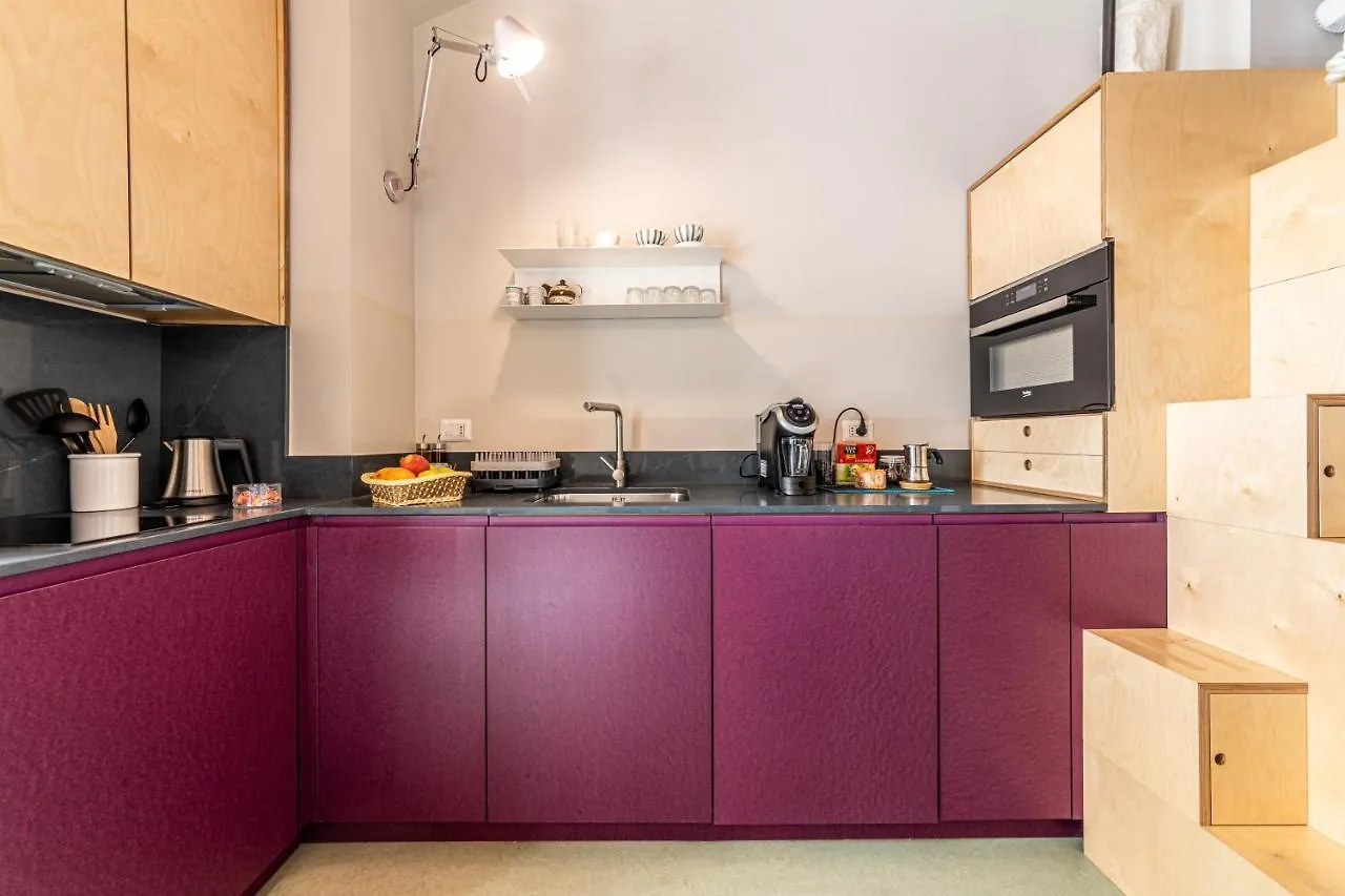 Xenia Apartments - Accogliente Pied-A-Terre Sui Navigli Μιλάνο 0*,