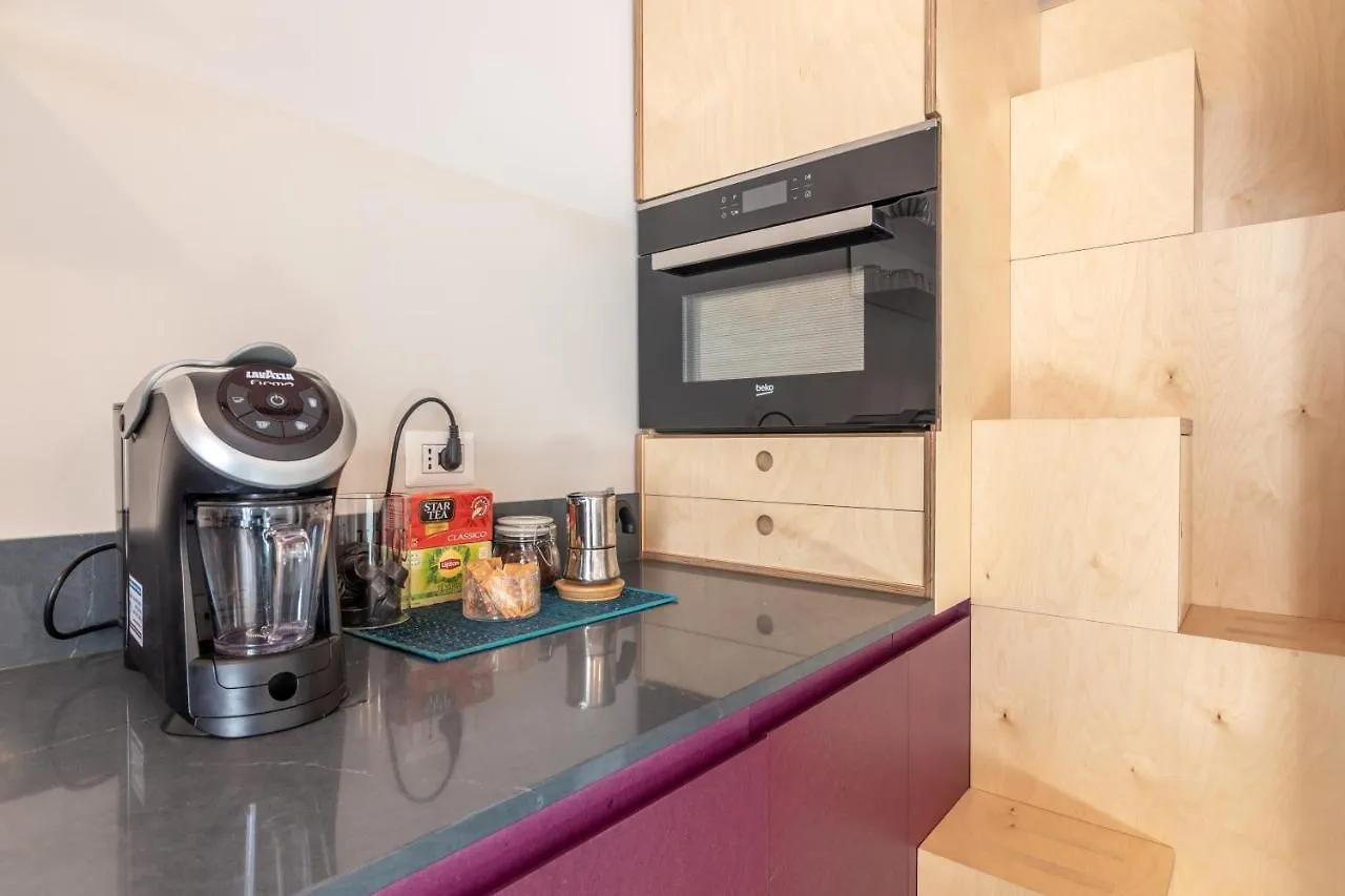 Xenia Apartments - Accogliente Pied-A-Terre Sui Navigli Milan Italy